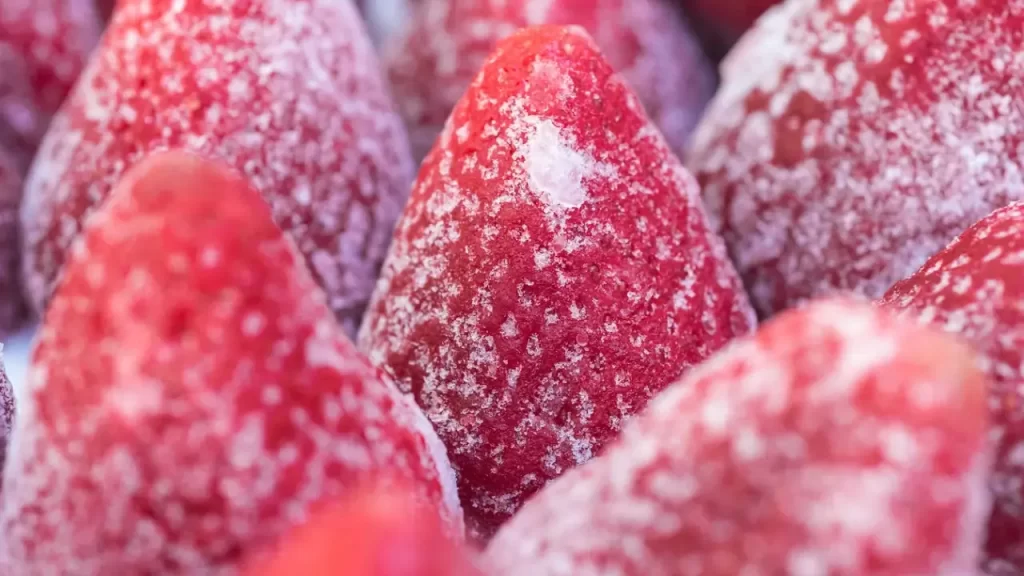 Como congelar morango fresco sem perder o sabor